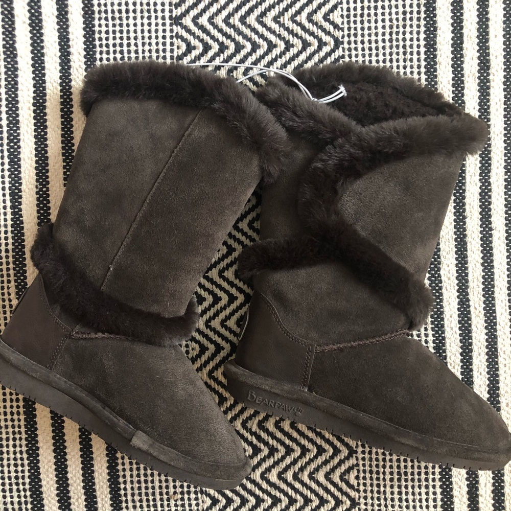 NWOB Bearpaw women’s boots